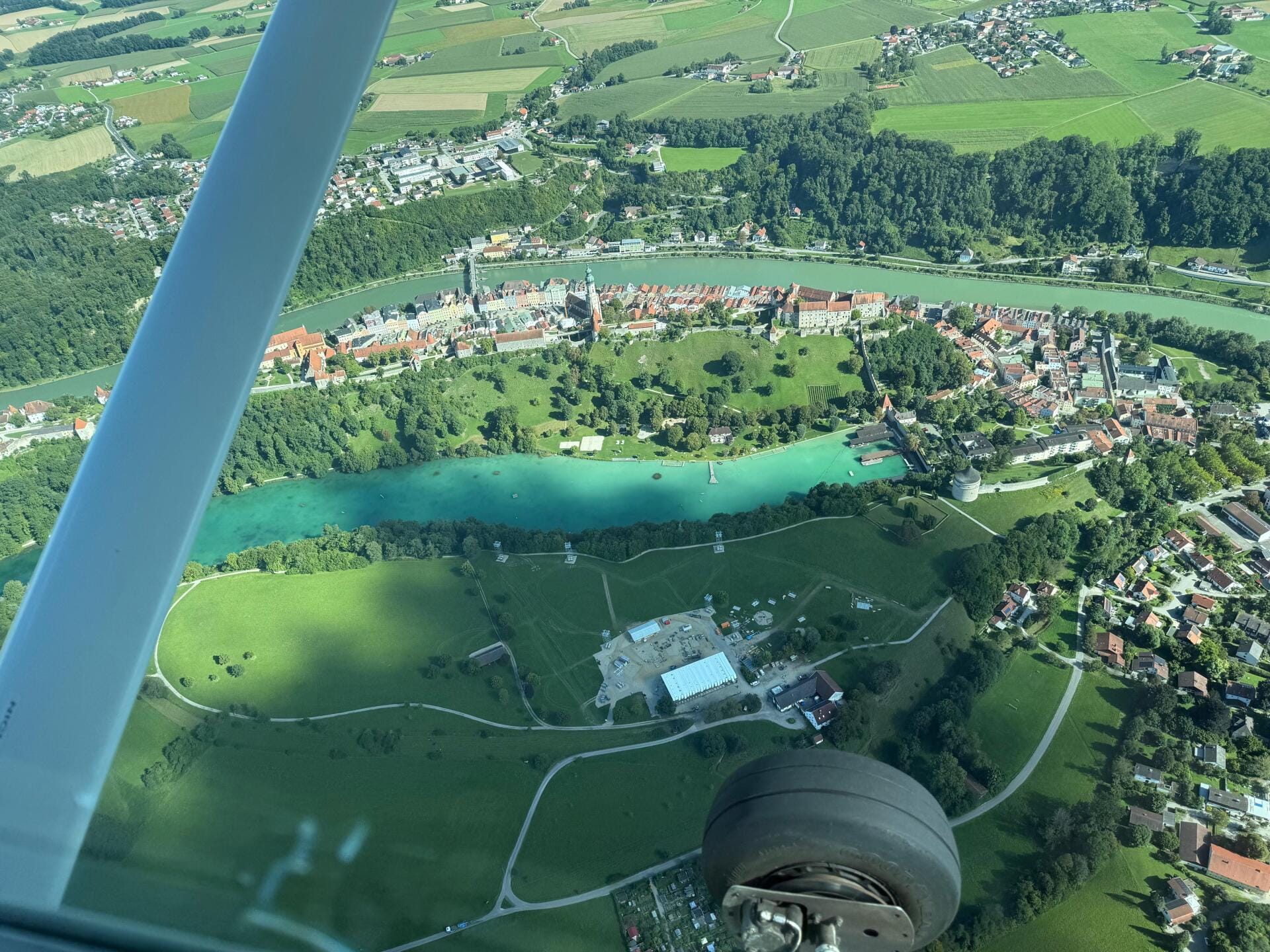 2 Stunden Rundflug nach deinen Wünschen