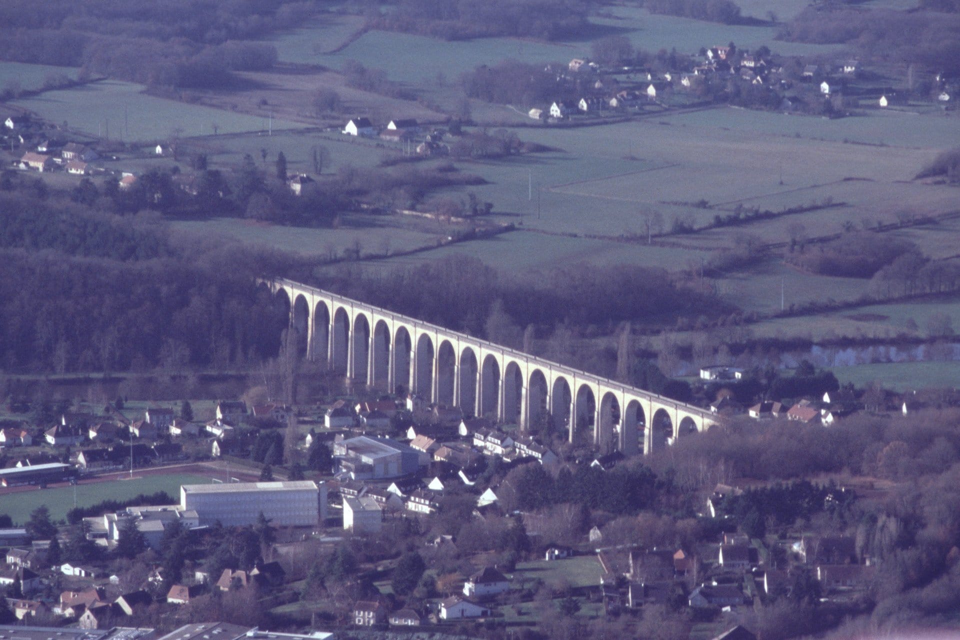 Vol dans l'Indre, entre bocage et étang