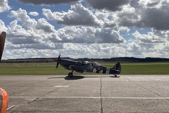 Return flight to IWM Duxford Including 2h admission