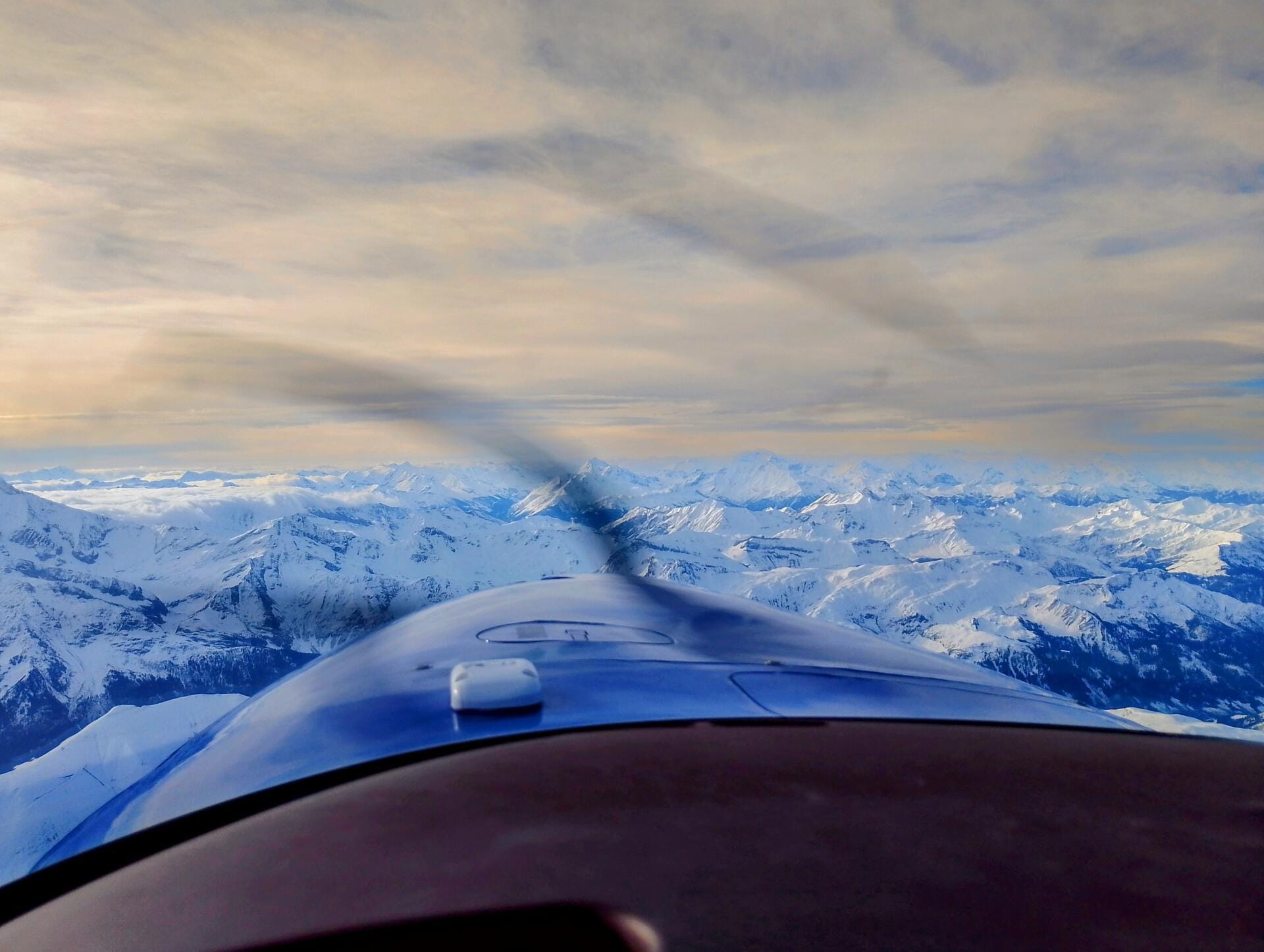 À bord d’un biplace, découvrez le Mont Blanc autrement