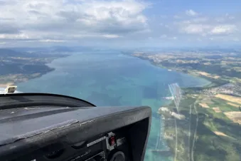 Balade aérienne au Creux du Van