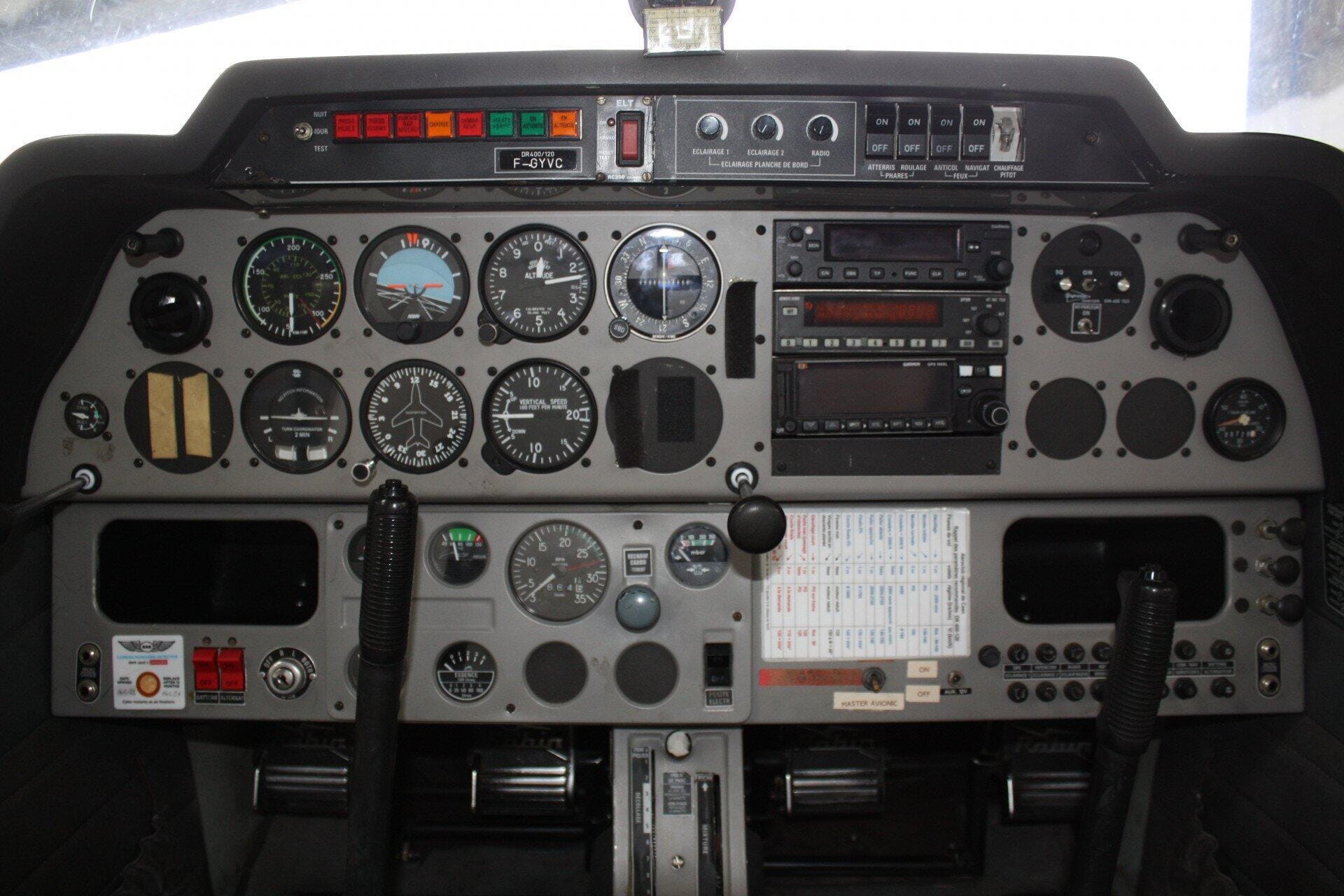 Robin DR400 - 120HP