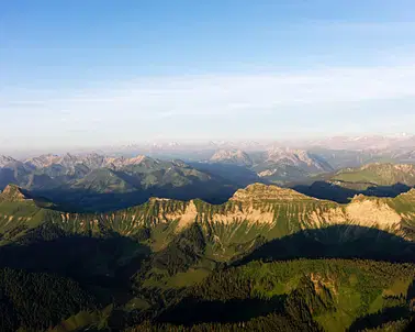 Balade aérienne entre Léman et montagnes suisses