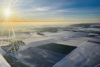 Survol des chateaux de Vaux-le-Vicomte et de l'Est parisien