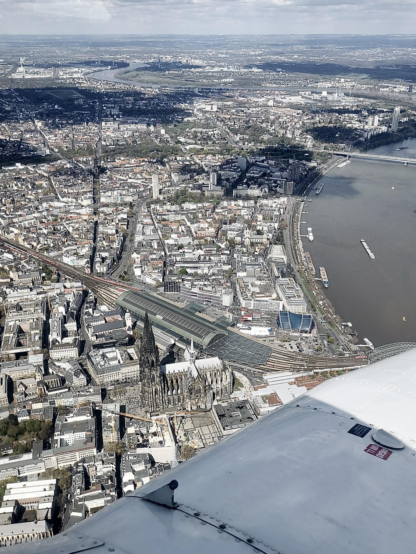 Von Aachen über Eifel und Köln (3P.)
