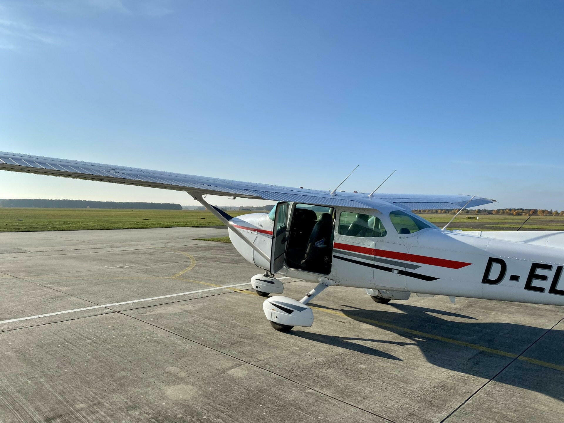 NEU - Rundflug über Berlin ab Strausberg