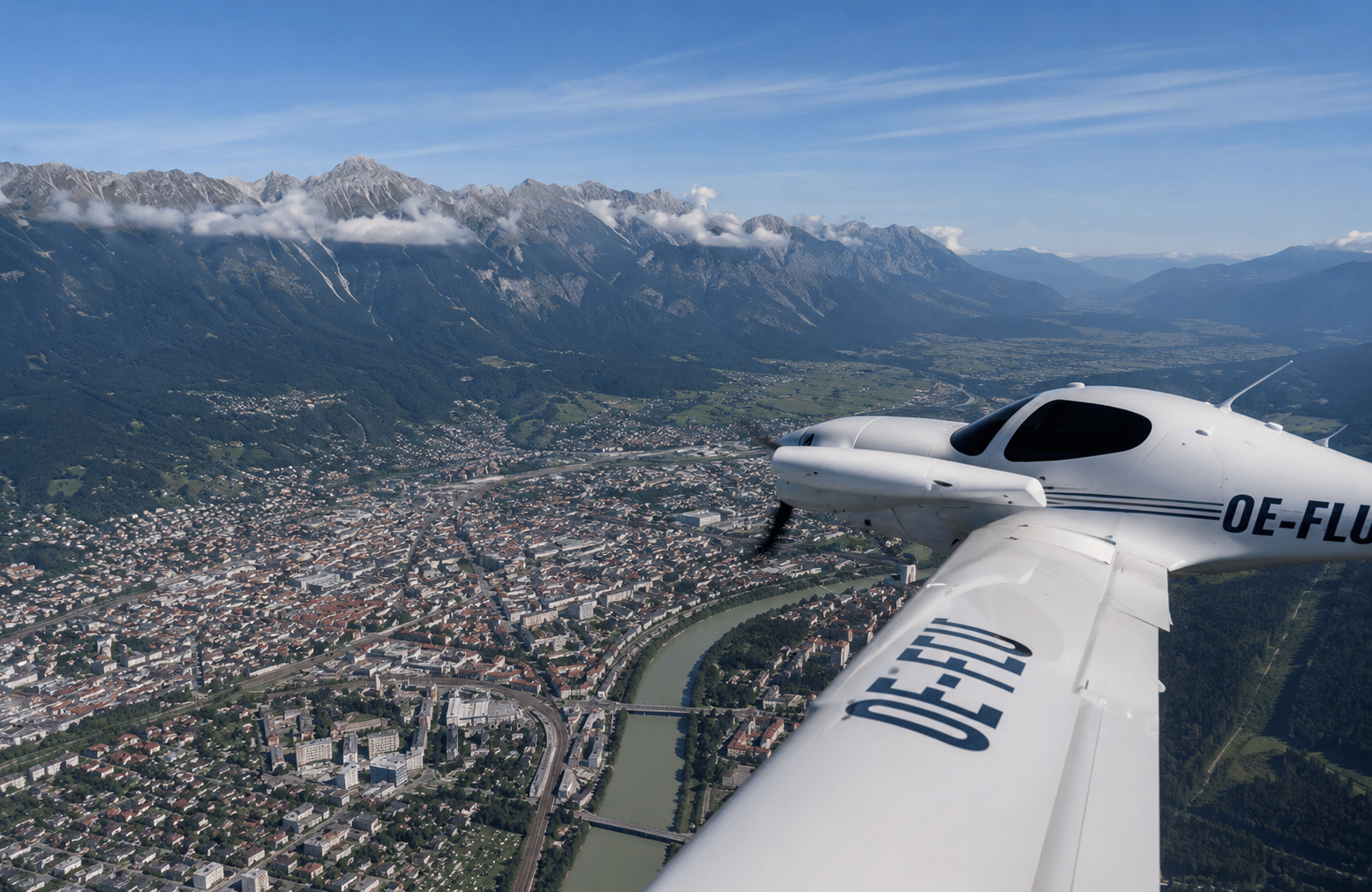 Sightseeing flight (only 3 PAX)