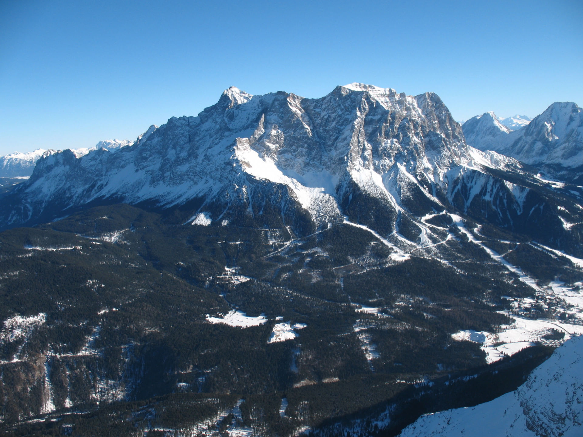 Ausflug nach Hohenems-Dornbirn mit Überflug Zugspitze