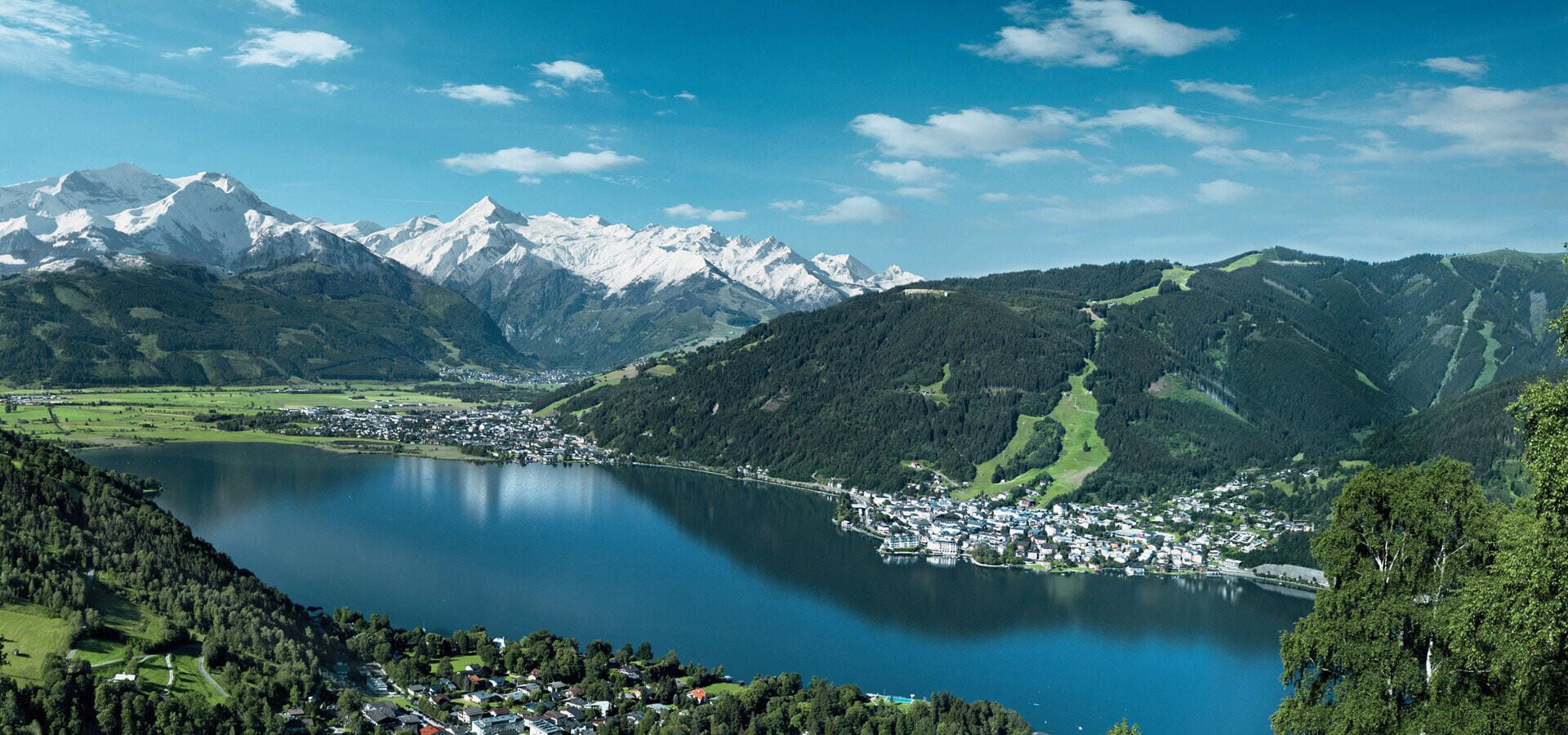 Entdecke die Alpen mit vielen Seen, Tälern und Berggipfeln