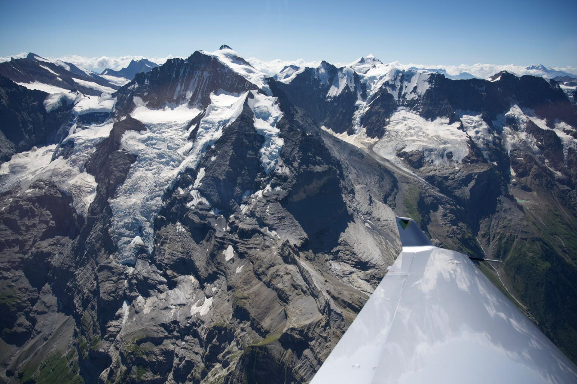 Matterhorn-Flug mit Landung in Locarno