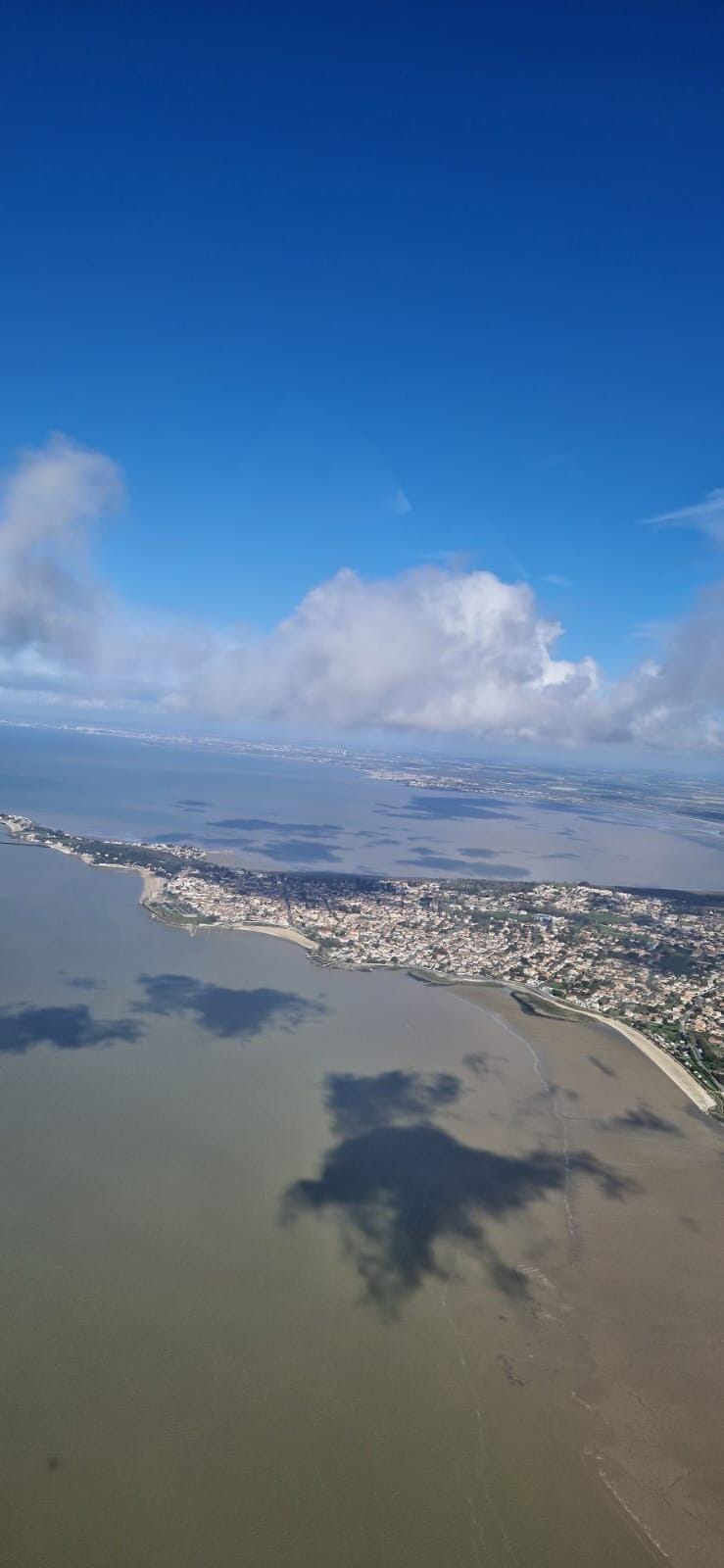 Baie du Mont-Saint-Michel en avion