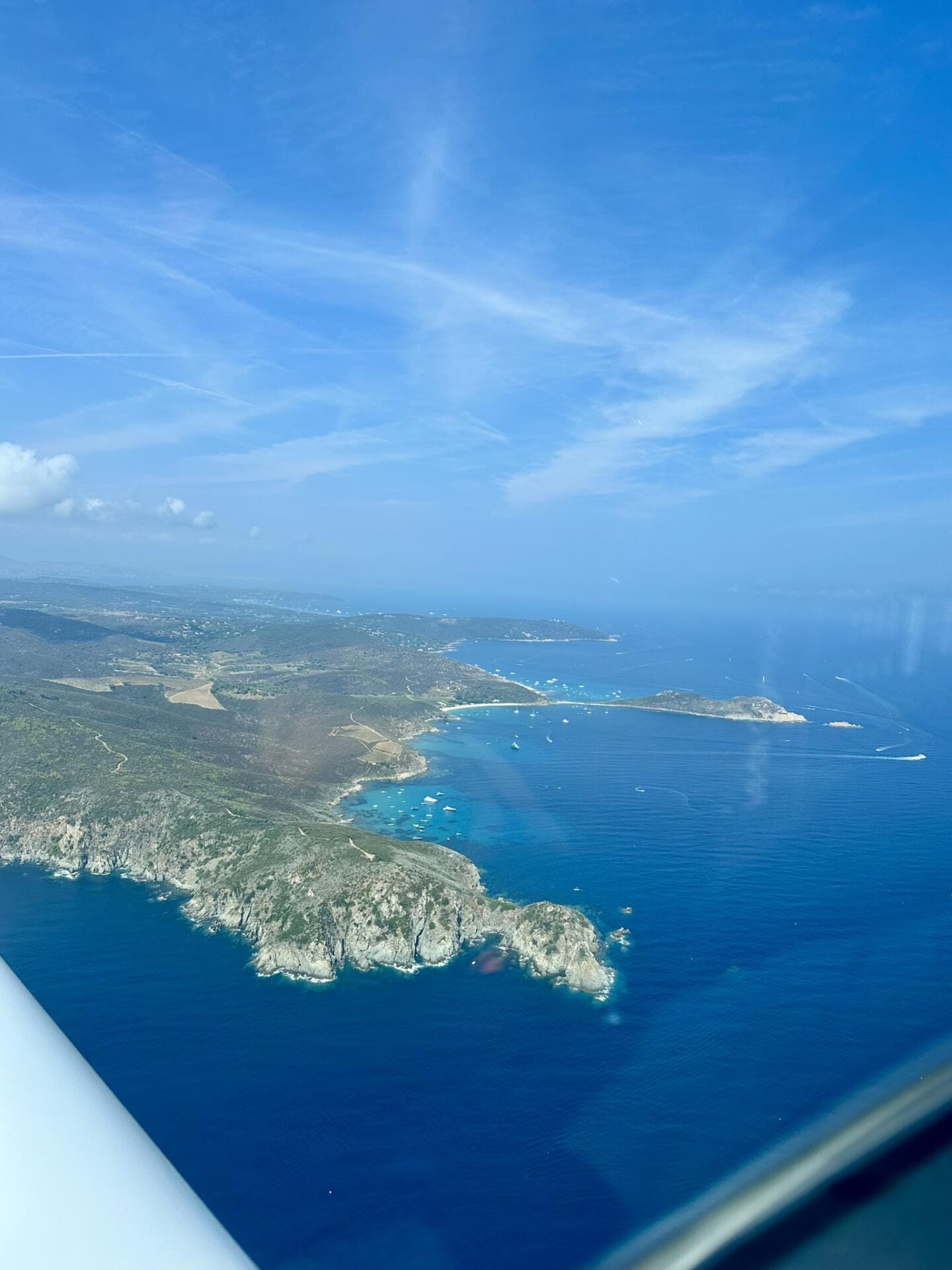 Côte d’Azur vue du ciel : îles d’Hyères et Saint-Tropez