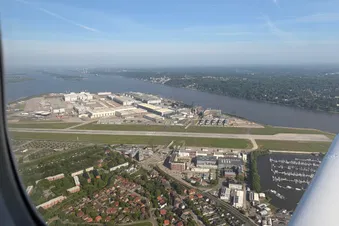 Planespotting: Hamburg Airport & Airbus Finkenwerder