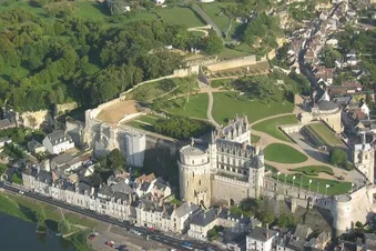 Balade aérienne : Châteaux de la Loire Est (2 passagers)