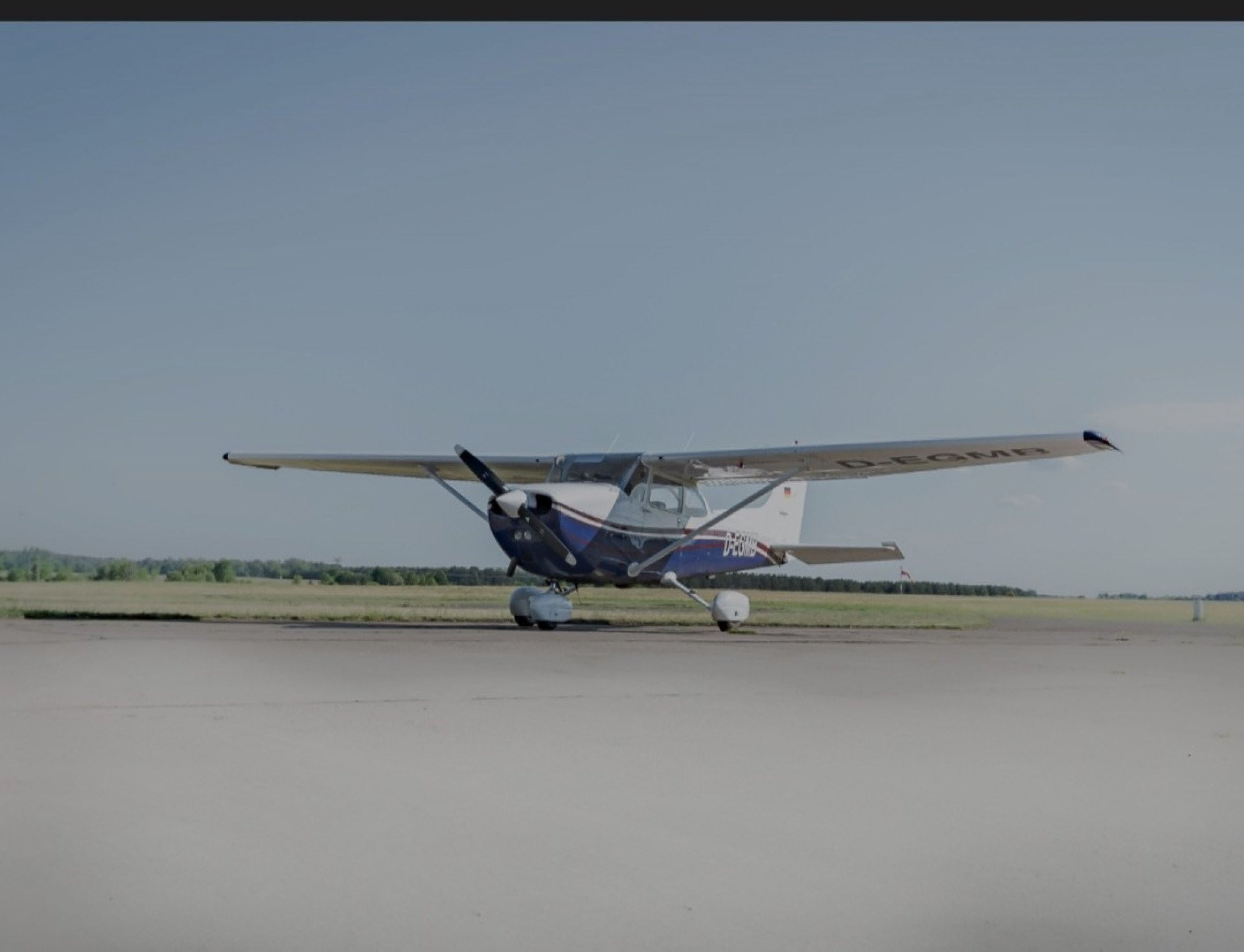 Rundflug über Berlin in Cessna 172 (45m)