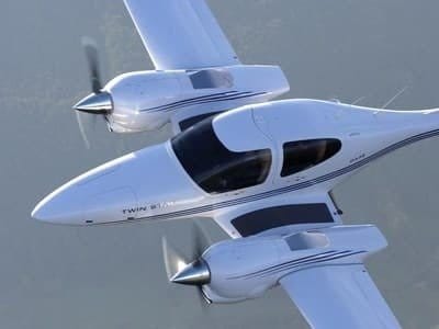 Diamond Aircraft DA-42
