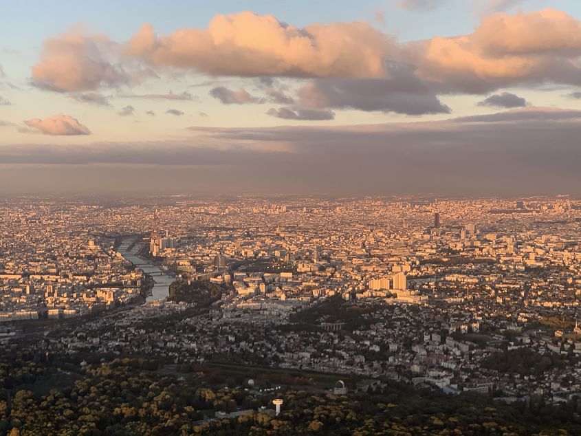 Découvrez l'aviation & survolez la région parisienne - SR20