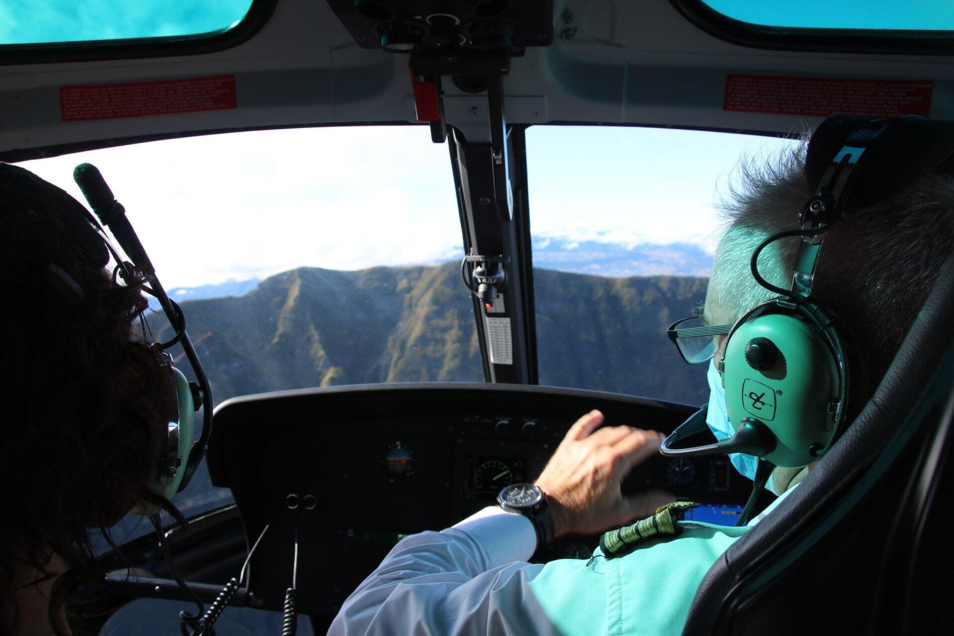 Découvrir le Piton de la Fournaise en Hélicoptère
