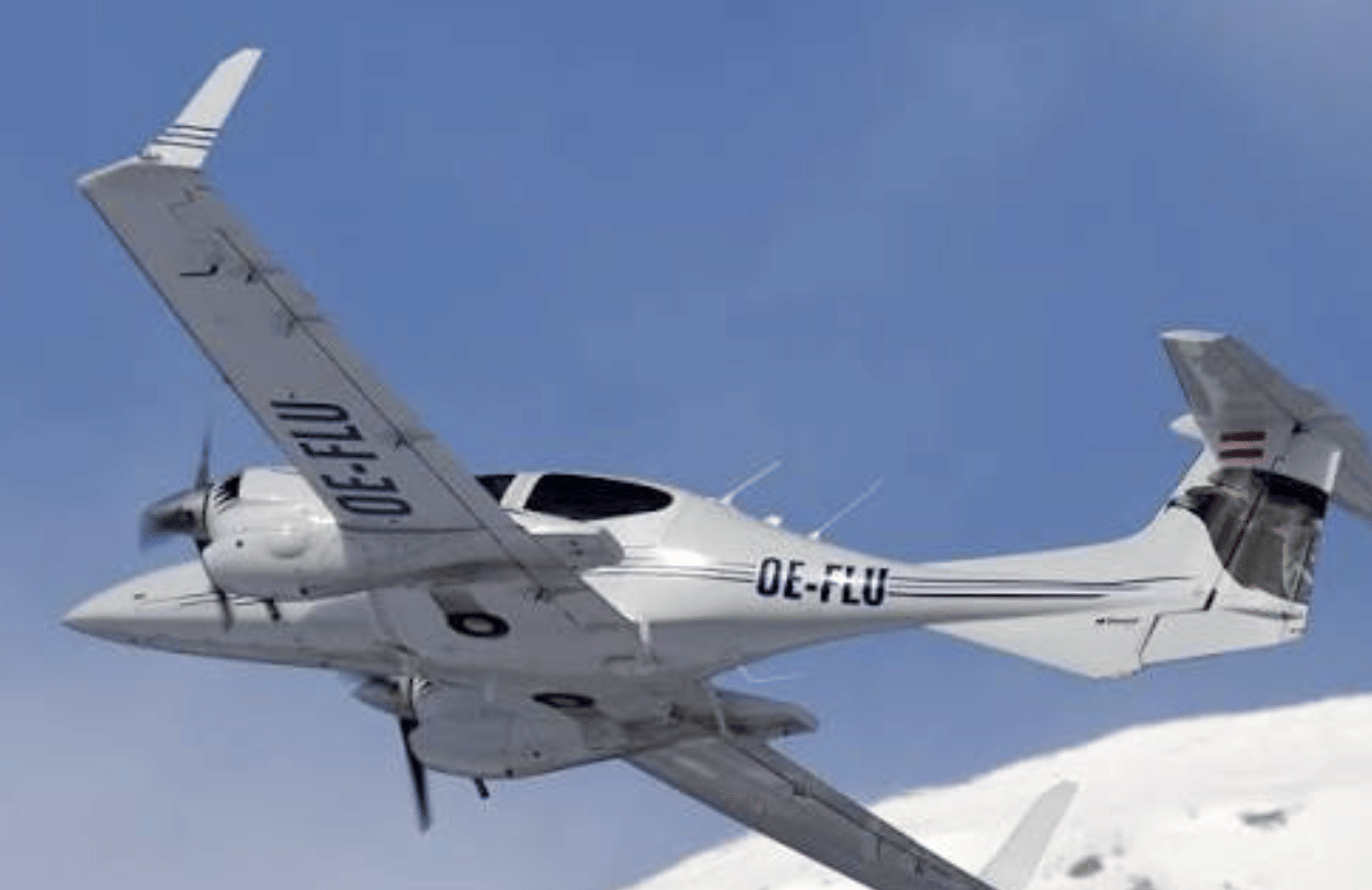 Sightseeing flight (only 3 PAX)