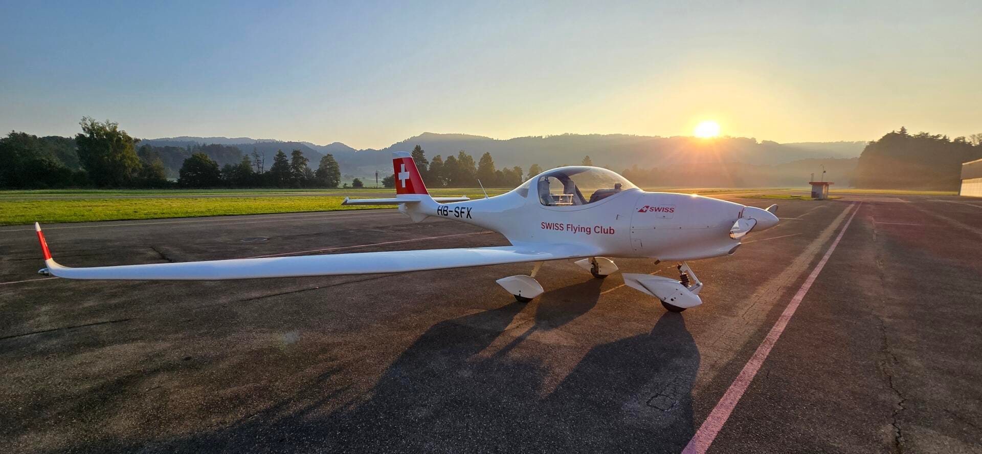 Aquila A210 (AT01)