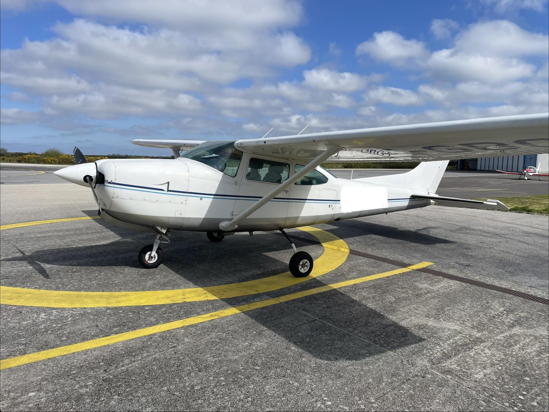 Cessna C82R