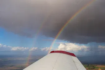 Runflug über die Meyer Werft
