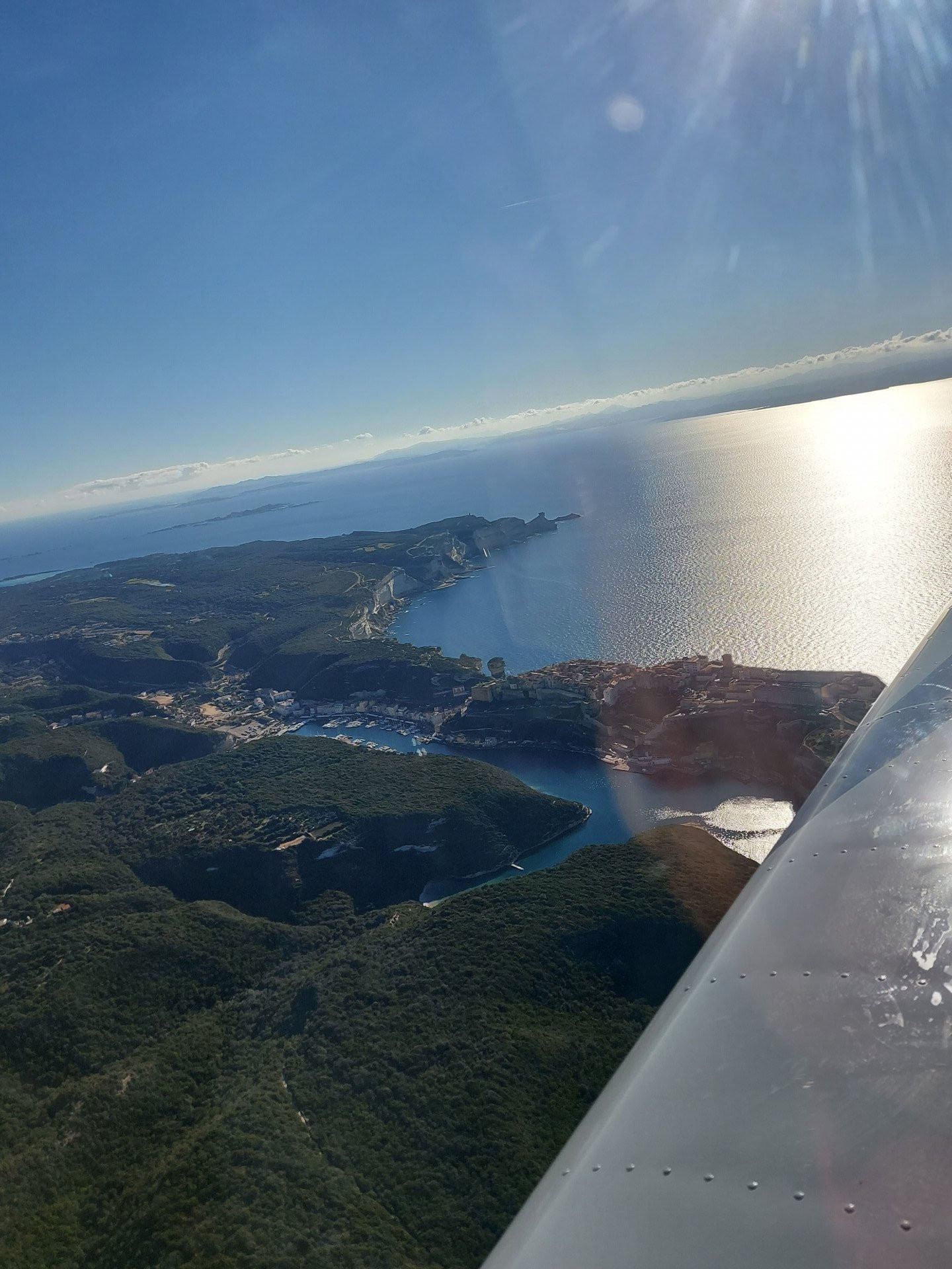 Aiguilles de Bavella-Bonifacio tour du sud de l'île en avion