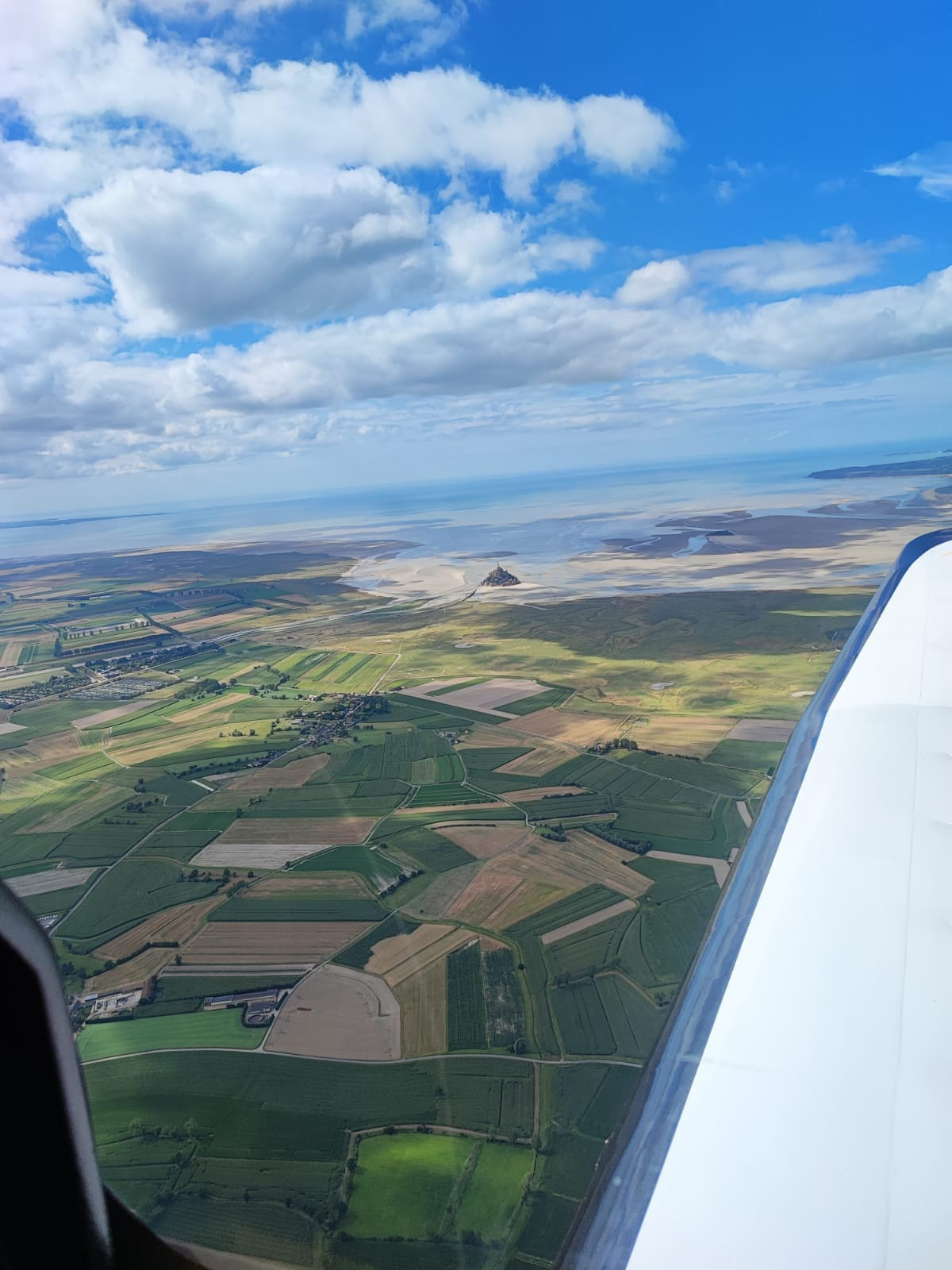 Balade aérienne au dessus du Mont St Michel