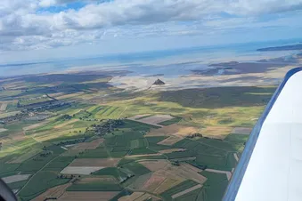 Balade aérienne au dessus du Mont St Michel