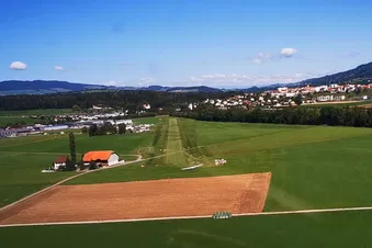 Survol des Alpes Bernoises avec pause café à La Gruyère