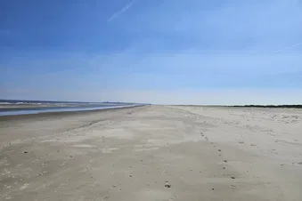 Juist: Entloser Sandstrand