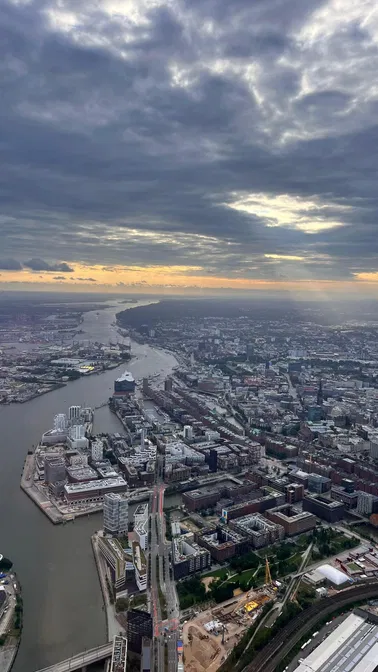 Von der Nordsee über die Elbe zur Elbphilharmonie