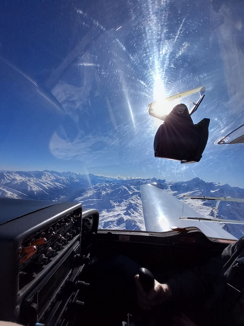 Rundflug durch die Imposante Alpenwelt