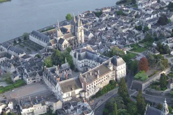 Survol - Châteaux du Val de Loire (Circuit Chambord) - 2 per