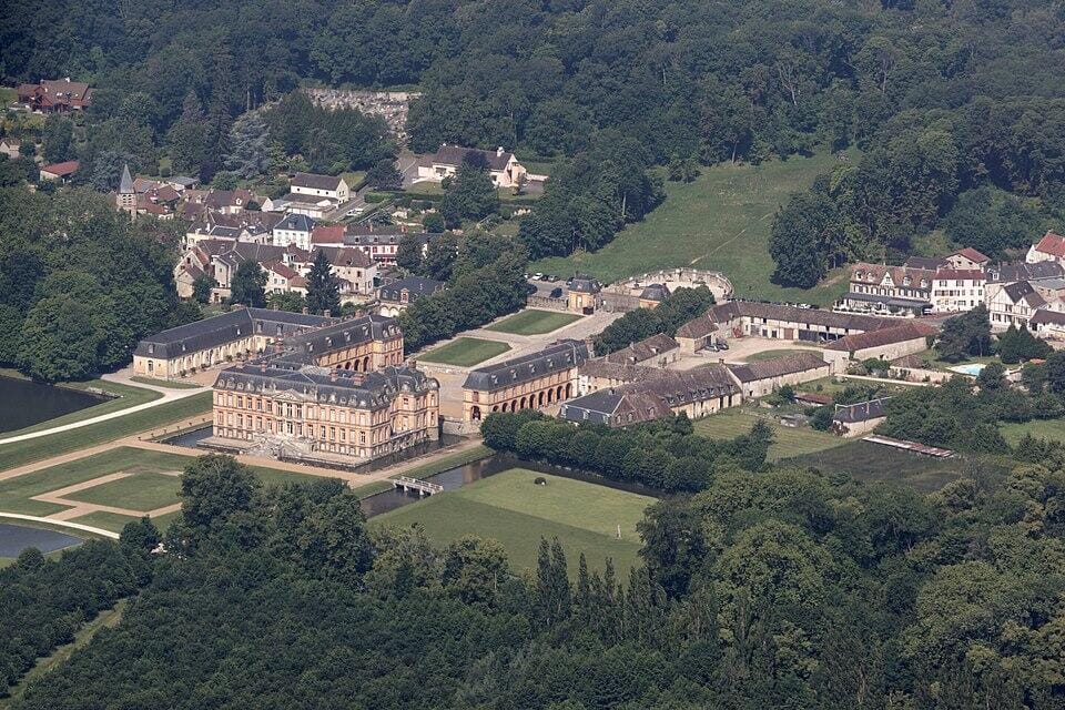 Chateau de Dampierre