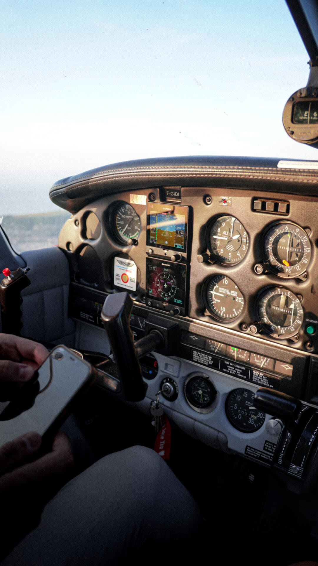 Cockpit PA 28