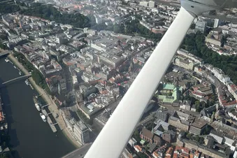 Bremen Skyline – Entdecke Stadt & Weser aus der Luft