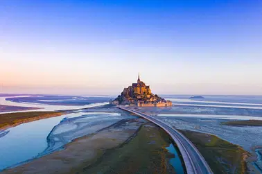 Survolez Le Mont-Saint-Michel, Saint-Malo et le Cap Fréhel