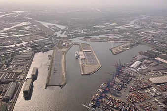 Hamburg - die Perle von der Elbe von oben
