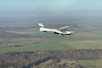 Rundflug über Berlin oder Wunschstrecke in Brandenburg