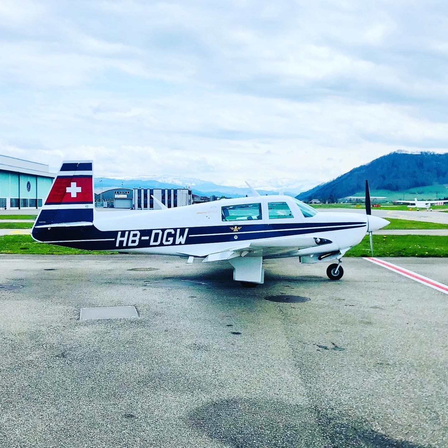 Mooney M20J