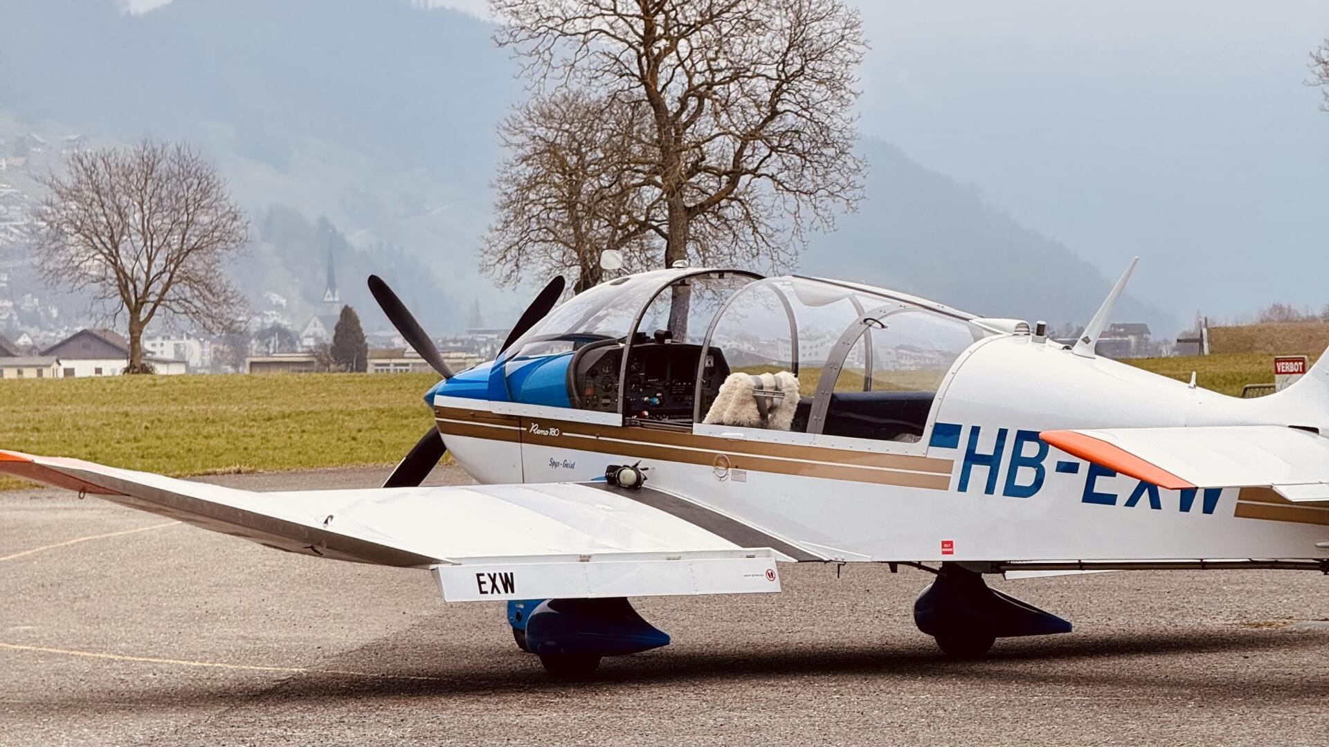 Die Robin DR400 der Segelfluggruppe Nidwalden