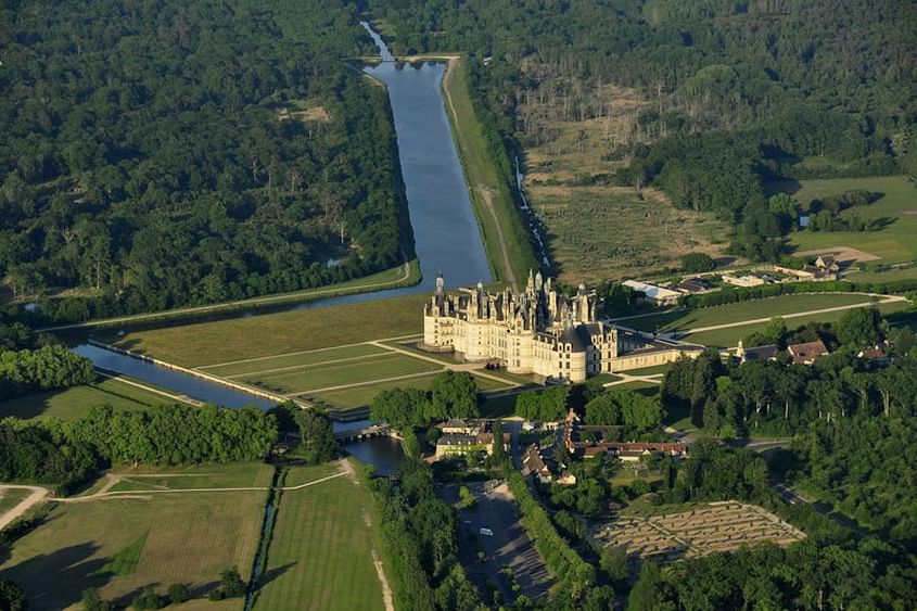 Châteaux de la Loire depuis Toussus-le-Noble