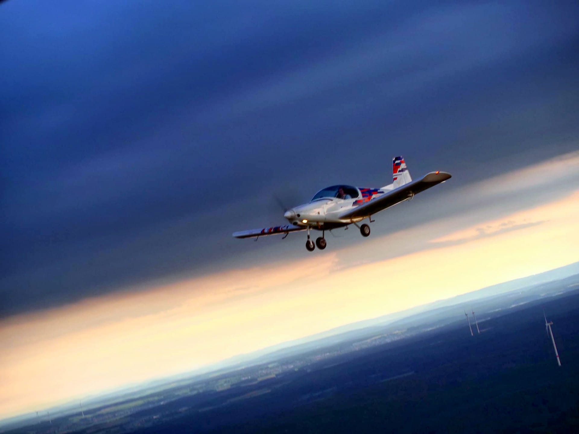 Zu Gast bei Freunden - Militärbasen aus dem Cockpit