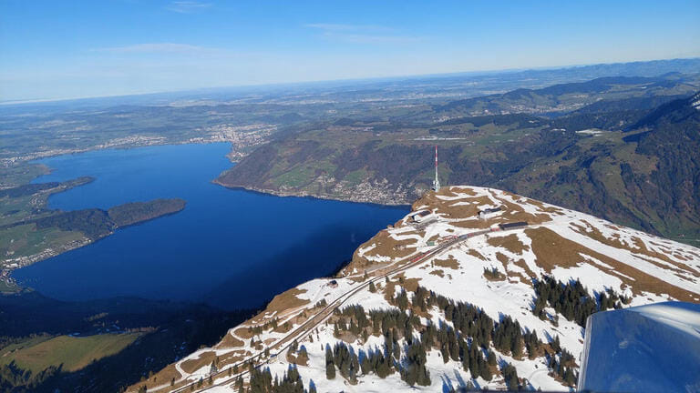 Vol panoramique au-dessus de Lucerne : Pilatus, Rigi, lac des Quatre-Cantons et la vieille ville vus du ciel