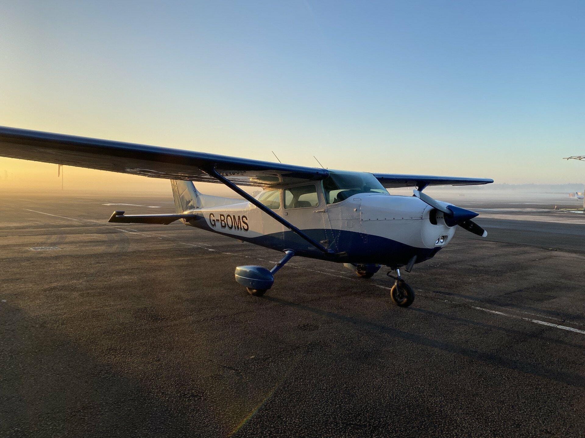 1 Hour Flight Experience over Northamptonshire
