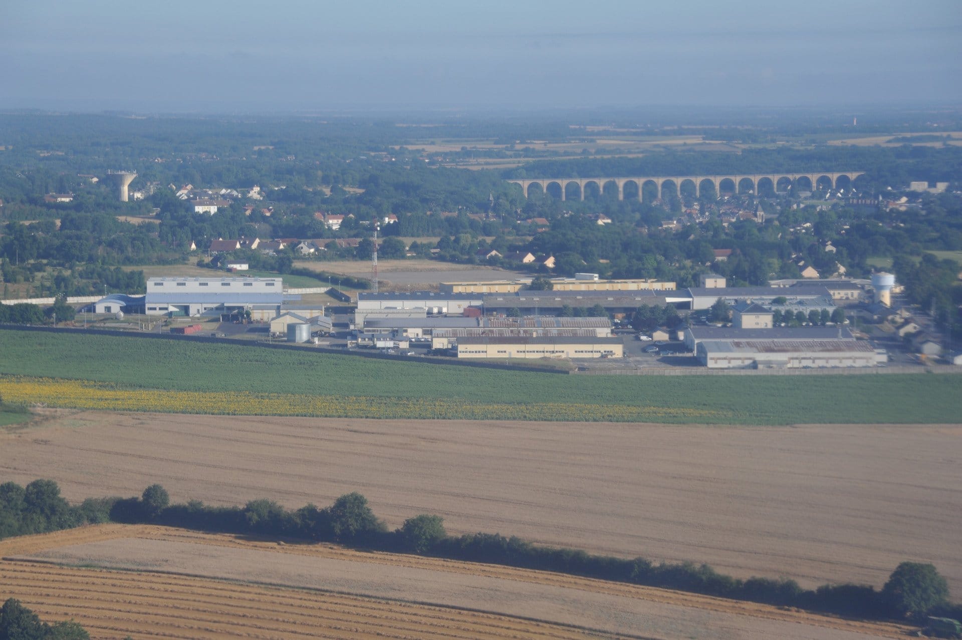 Vol dans l'Indre, entre bocage et étang