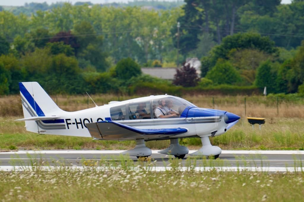 F-HOLO qui s'élance