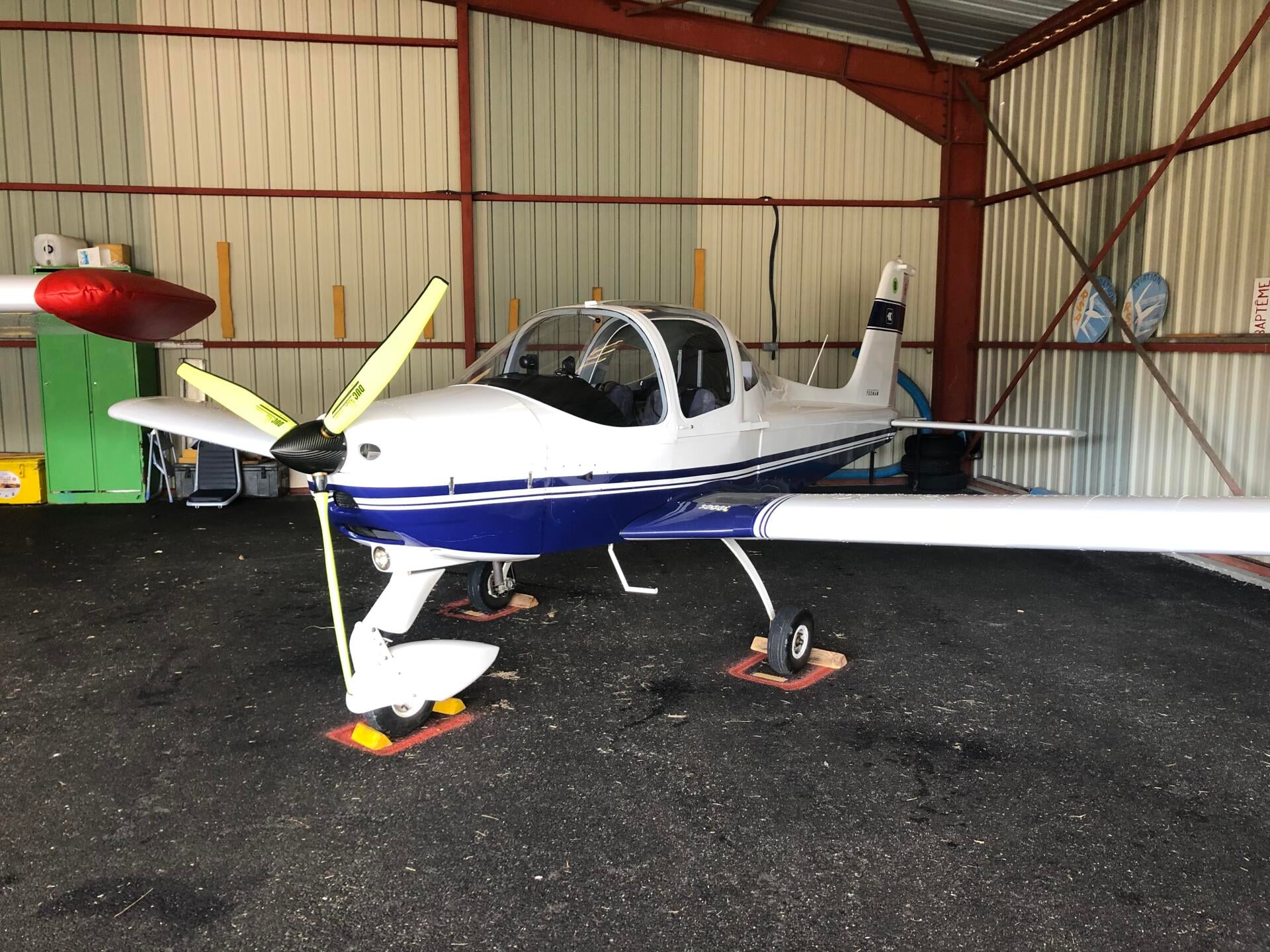 Tecnam P96