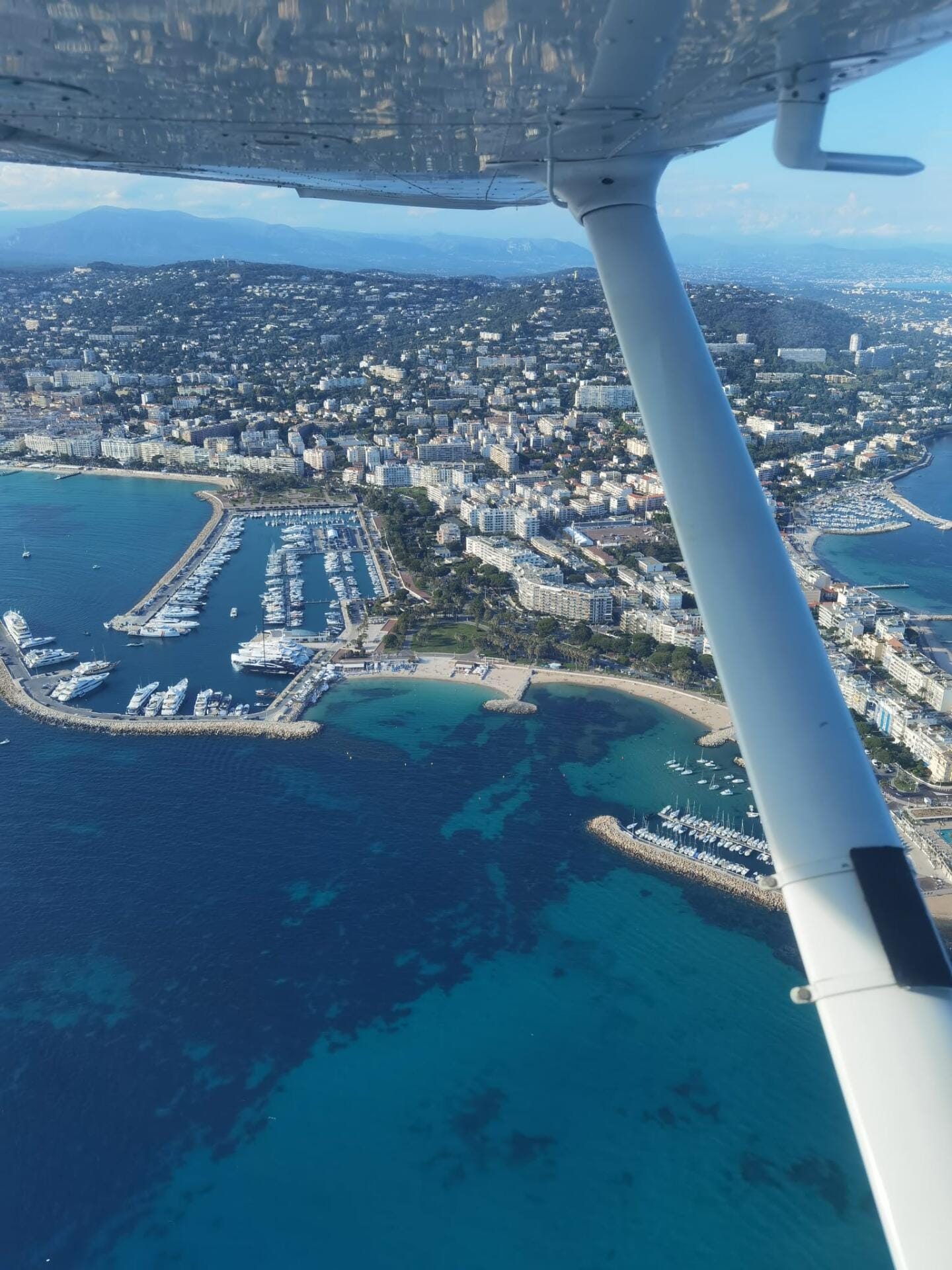 Évasion aérienne sur la Côte d’Azur – Cannes à Saint-Tropez